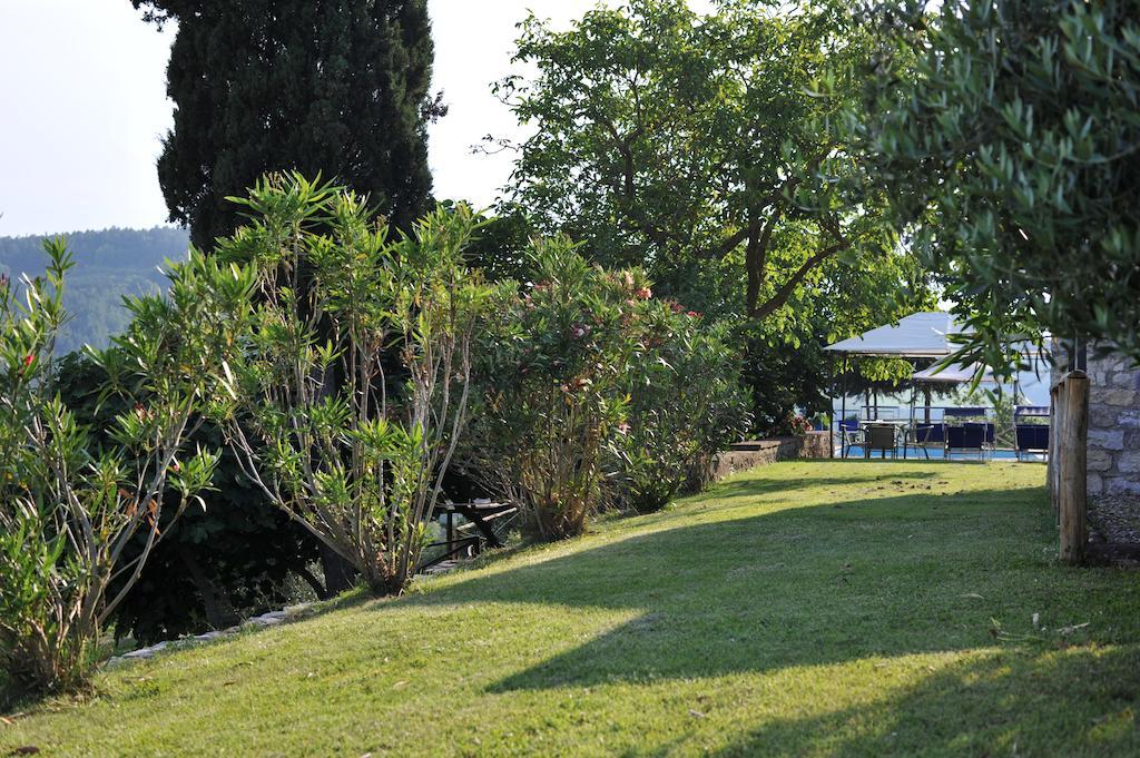 Collelungo Guest House คาสเตลลินาอินเคียนติ ภายนอก รูปภาพ